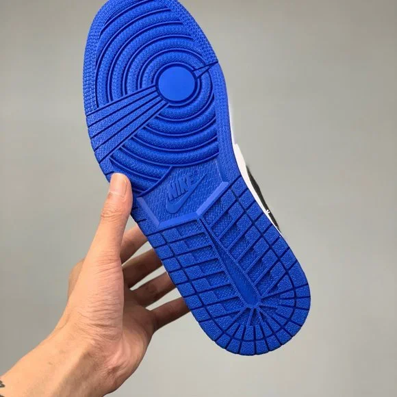 Air Jordan 1 blue and white porcelain black hook size: 10 - Picture 6 of 9